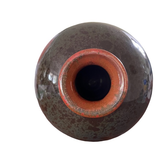 Dark Green w/ Rust & Brown color accents. Beautiful shape. 10”Hx7”W NEW (other) - Picture 2 of 2